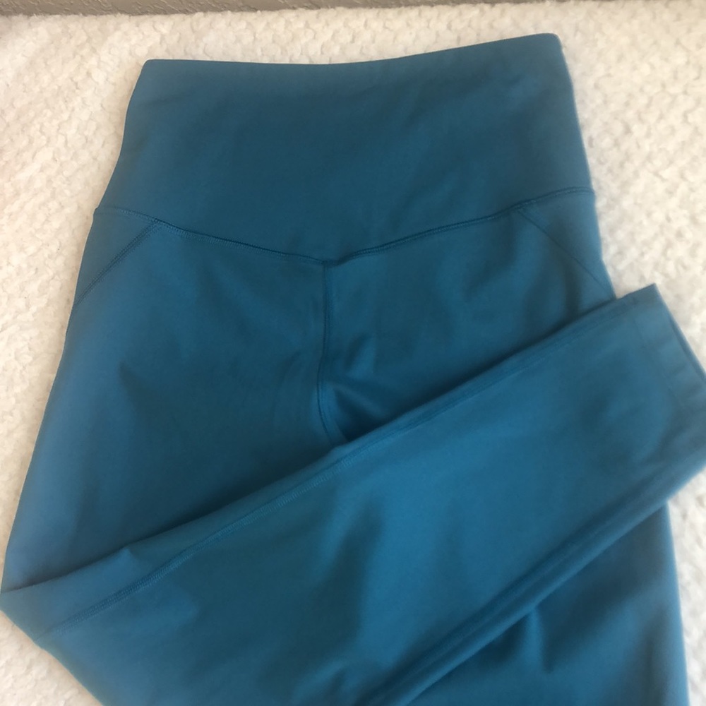 Girlfriend Collective Leggings aqua Turquoise teal color - Picture 9 of 13